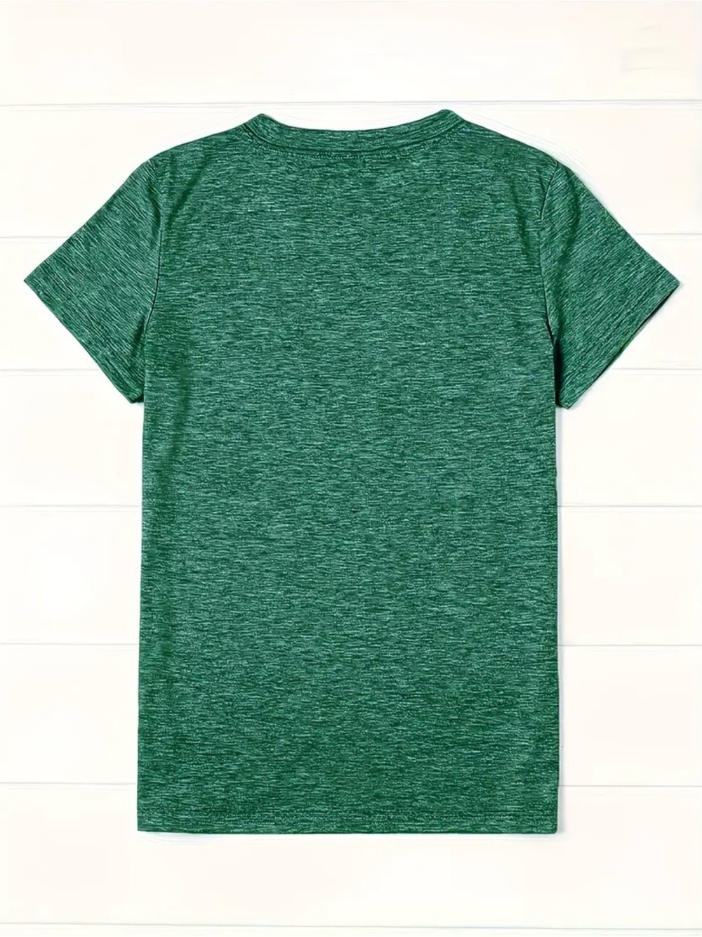 Women’s Green Turkey Graphic Tee. Colorful. Size M. - Picture 2 of 8
